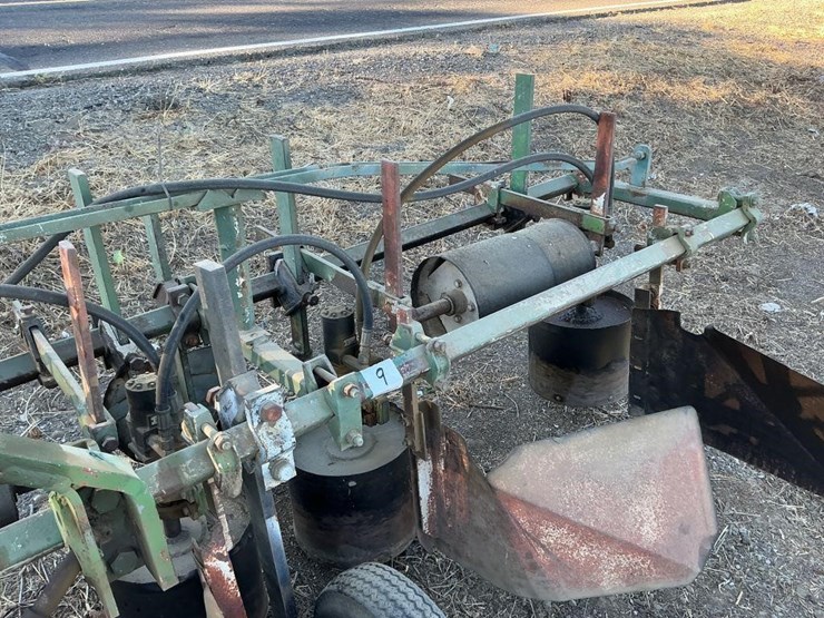 custom-3-pt-3-row-60"-hyd.-vine-trainer-image-7