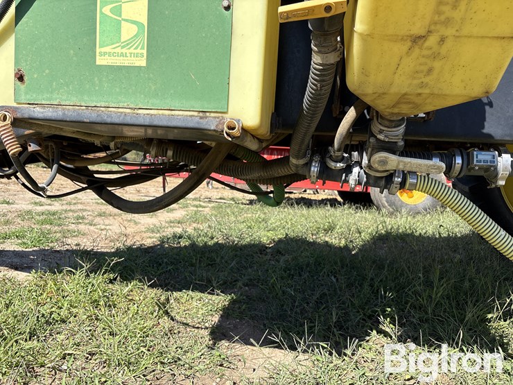 jesse-1000-gal-pull-type-sprayer-image-11
