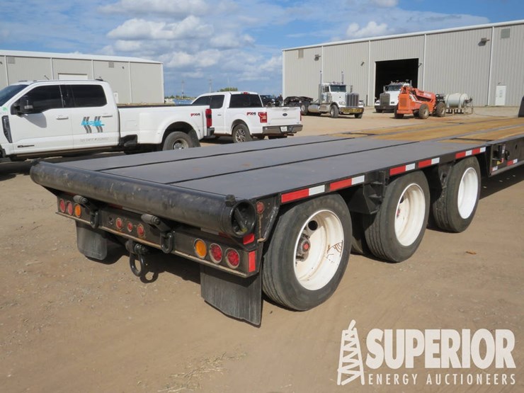 2015-eager-beaver-50glb-3-axle-narrow-neck-oilfield-lowboy-trailer-112lb2532fl079784-image-7