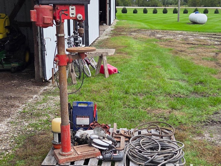 drill-press-&-tools-image-4