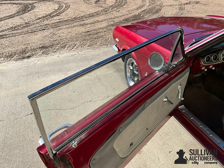 1966-ford-mustang-2-door-coupe-image-11