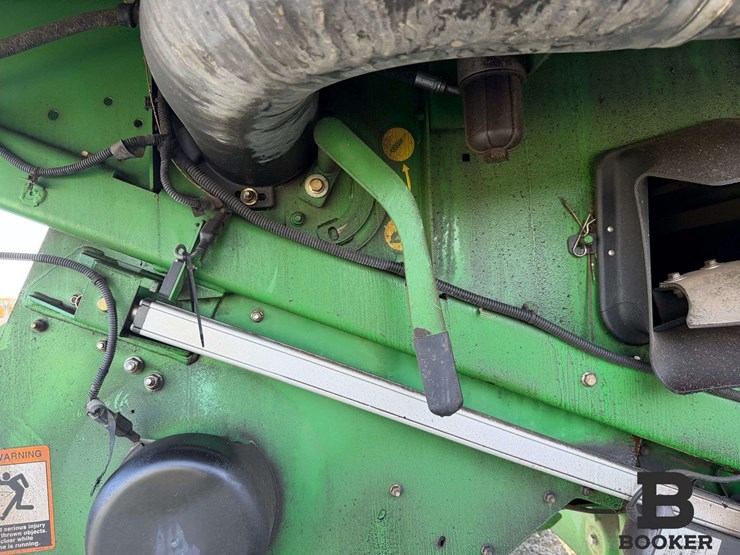 2012-john-deere-s670-combine-image-74