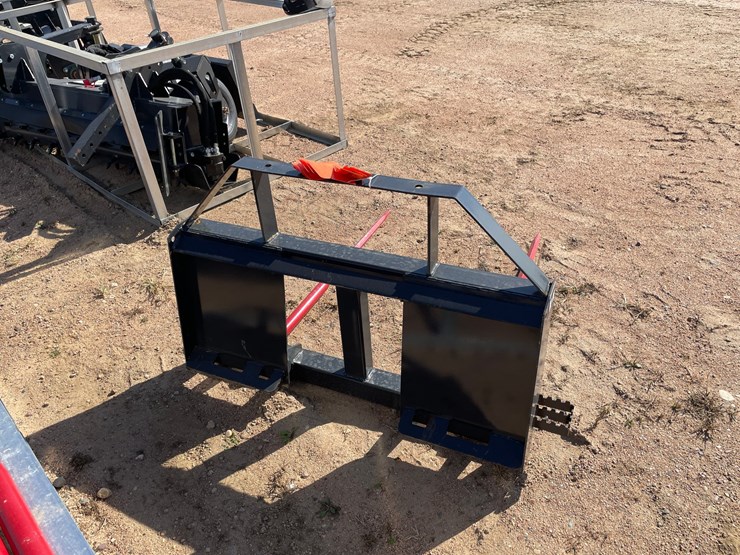 #4112-•-landhonor-skid-steer-bale-spear-attachment-image-5