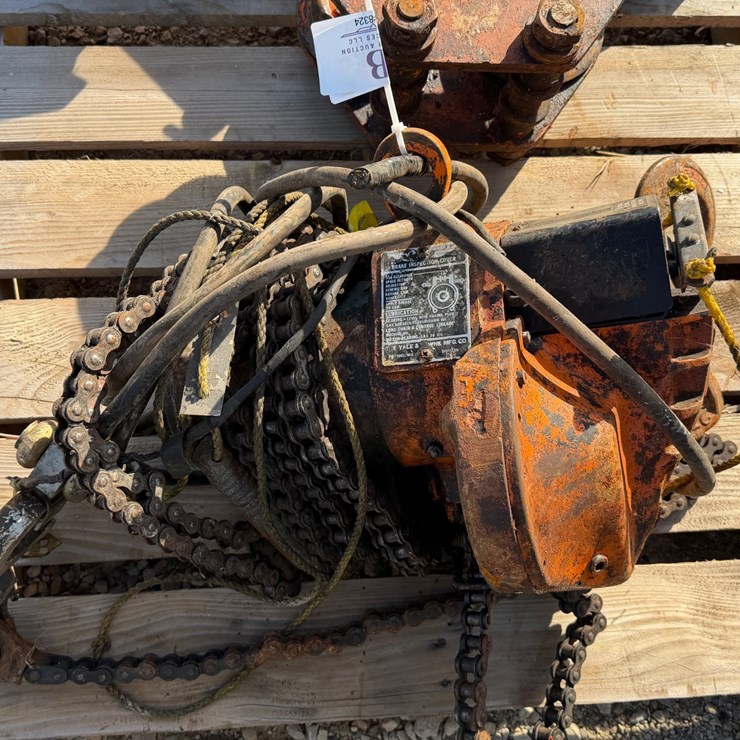 #8324 • Yale 2-Ton Electric Chain Hoist