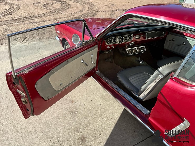1966-ford-mustang-2-door-coupe-image-9
