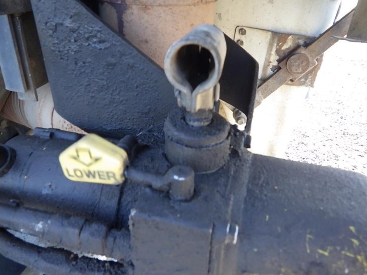 1991-freightliner-fla086-24'-3-axle-cab-&-chassis-image-36