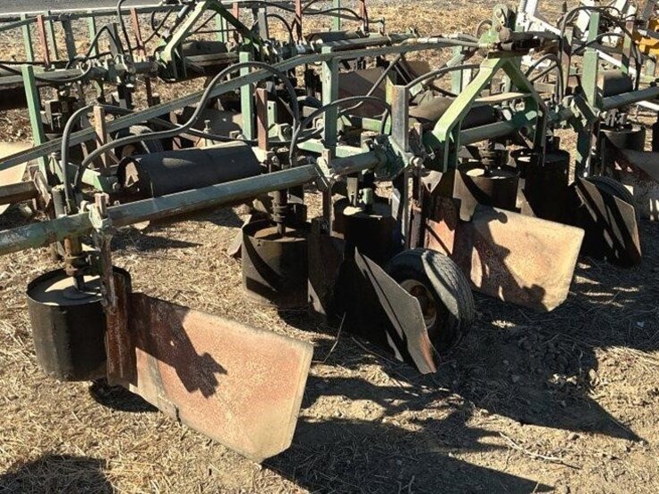 custom-3-pt-3-row-60"-hyd.-vine-trainer-image-1