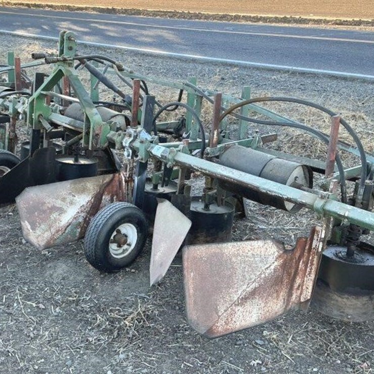 Custom 3-Pt 3-Row 60" Hyd. Vine Trainer