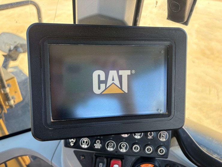 2018-caterpillar-930-r/t-wheeled-loader-(5,129-hours)-image-17
