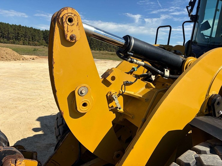 2018-caterpillar-930-r/t-wheeled-loader-(5,129-hours)-image-30