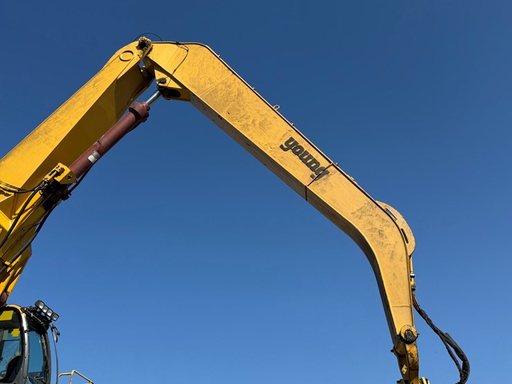 #4098-•-2015-john-deere-870g-lc-excavator-image-35