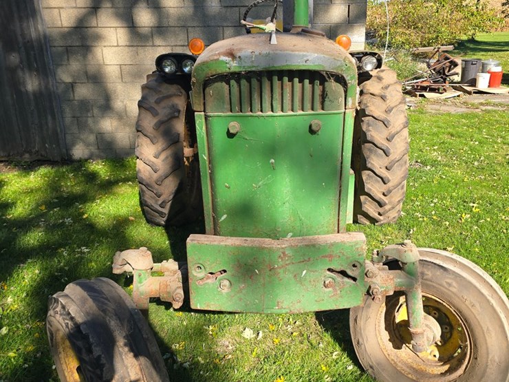 john-deere-3010-image-14