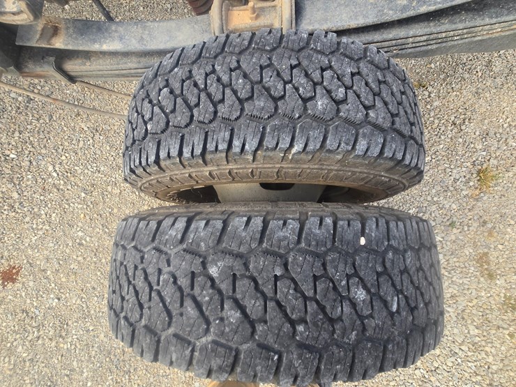 2021-ford-f350-image-45