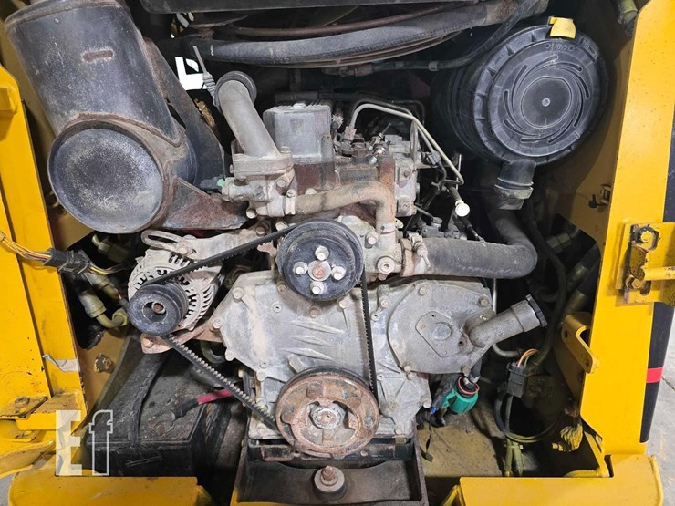 2005-caterpillar-236b-image-14