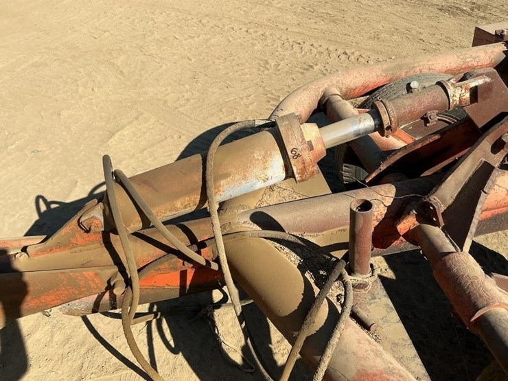 allis-chalmers-600-3-shank-hd-pull-ripper-image-8