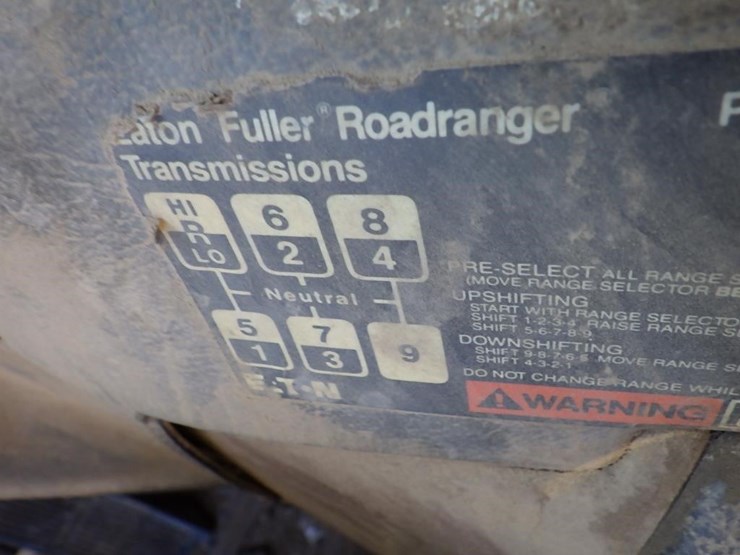 1991-freightliner-fla086-24'-3-axle-cab-&-chassis-image-53