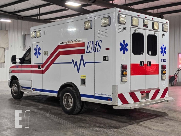 2012-ford-e350-sd-image-4