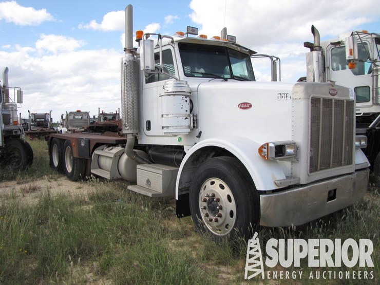 2005-peterbilt-310-11a-day-cab-road-winch-truck-image-2