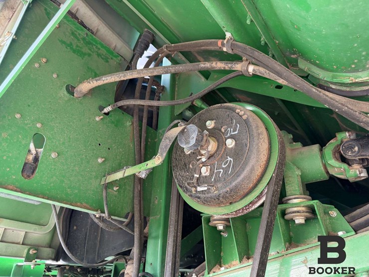 2012-john-deere-s670-combine-image-40