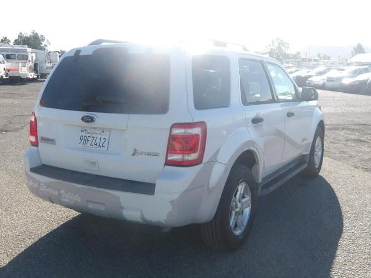 2012-ford-escape-image-3