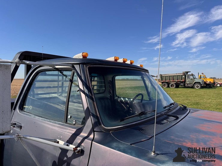 1989-dodge-d300-d350-pickup-truck-image-12