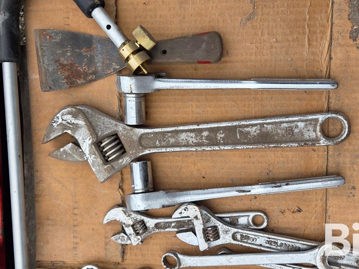 pallet-of-misc-tools-image-18
