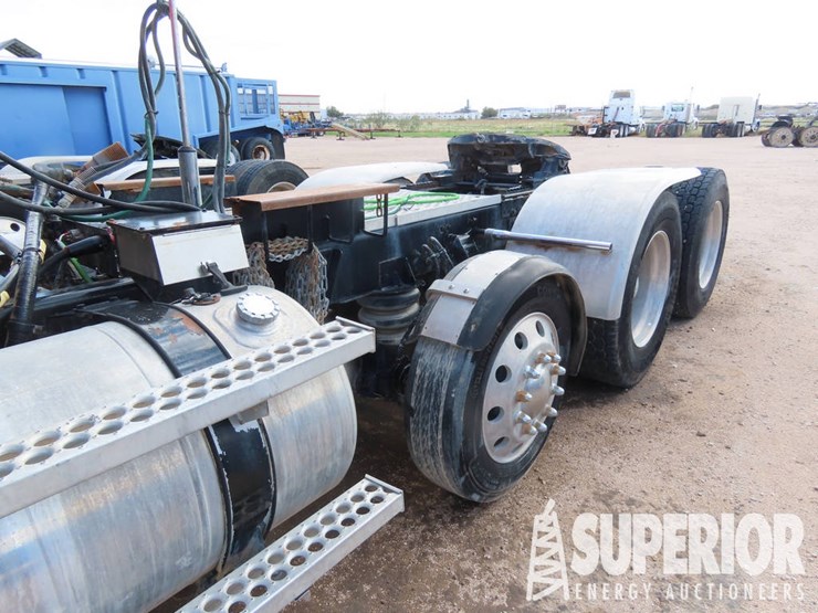 2012-western-star-4900-t/a-truck-tractor-w/pusher-axle-sleeper-image-6
