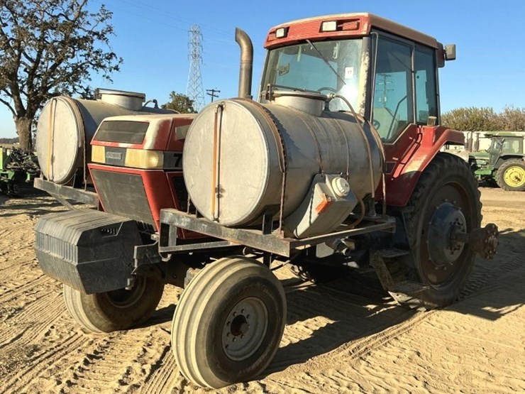 case-ih-7220-tractor-image-2