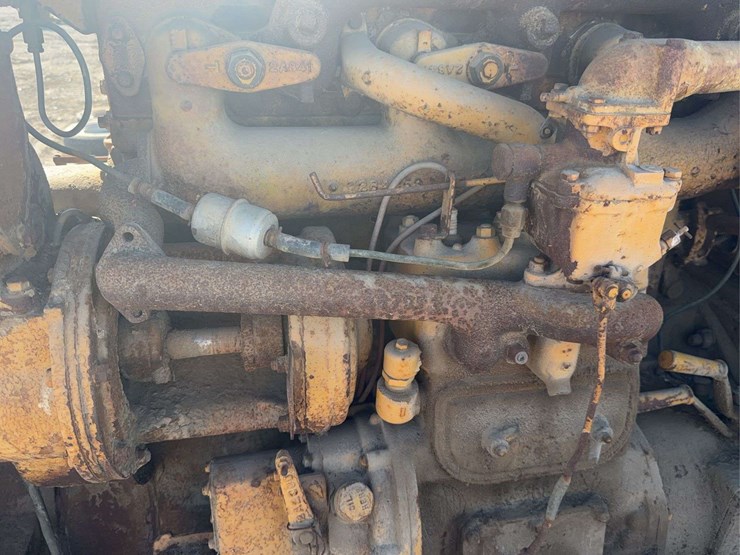 caterpillar-forty-diesel-image-24
