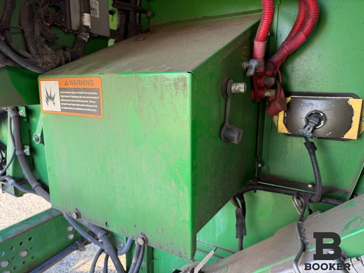 2012-john-deere-s670-combine-image-85
