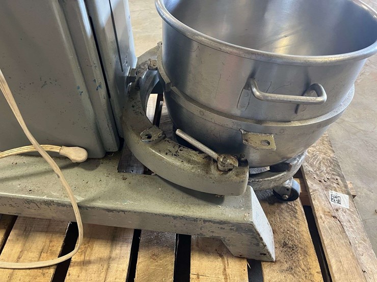 hobart-h-600-commercial-floor-mixer-image-7