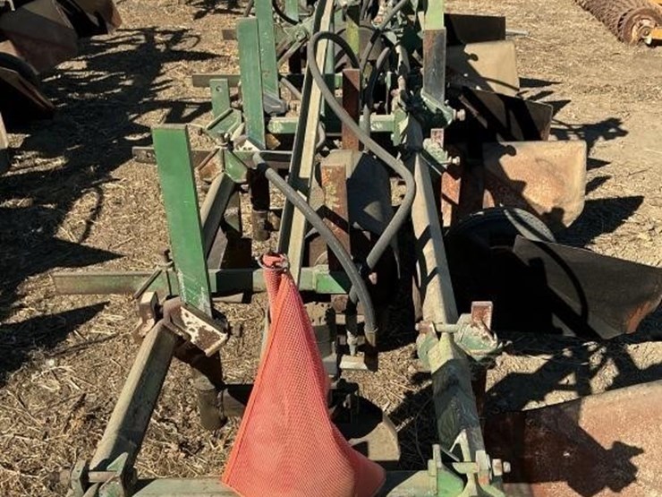 custom-3-pt-3-row-60"-hyd.-vine-trainer-image-7