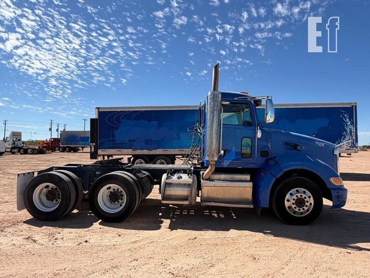2013-peterbilt-386-image-6