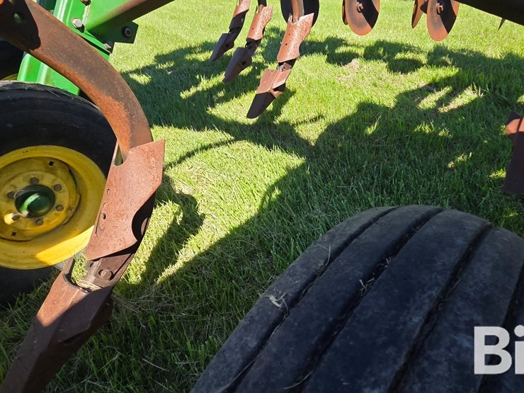 2010-john-deere-2700-mulch-ripper-image-14