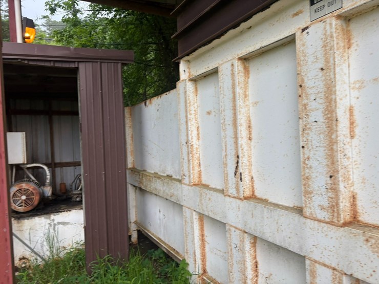 #42224-•-trash-compactor-image-8