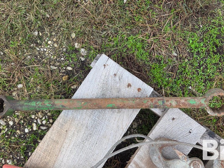 john-deere-wrench-&-misc-image-12