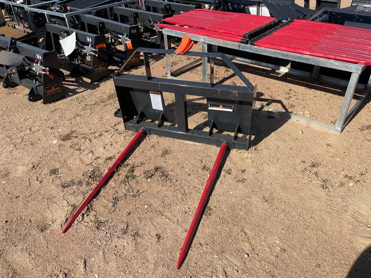 #4096-•-landhonor-bale-spear-frame-attachment-image-1