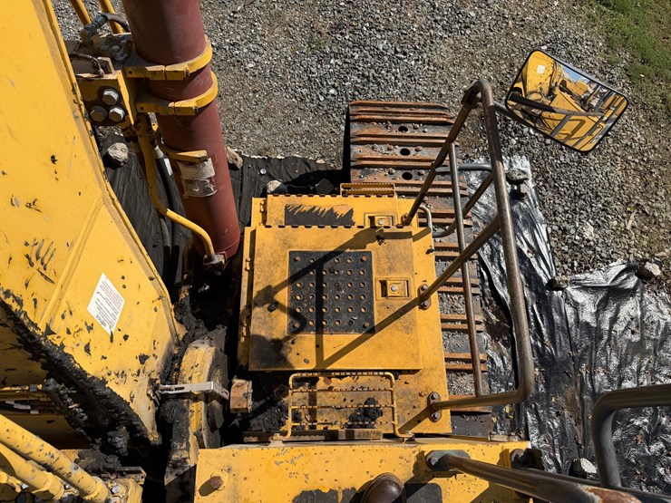 #4098-•-2015-john-deere-870g-lc-excavator-image-113