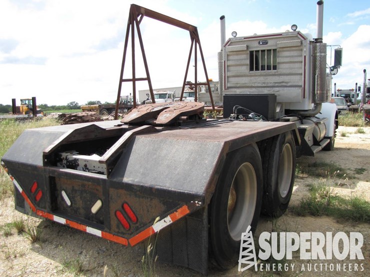 2007-kenworth-w900l-t/a-day-cab-haul-truck-image-4