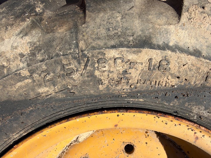 #41610-•-firestone-equipment-tire-image-4