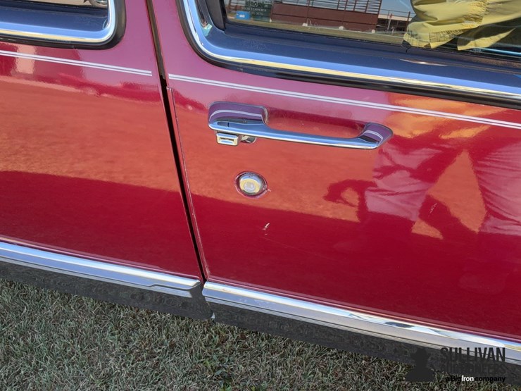 1989-cadillac-sedan-deville-car-image-13