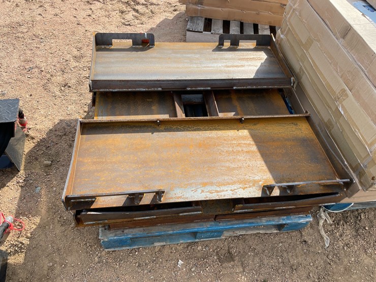 #4133-•-landhonor-skid-steer-universal-adapter-plate-image-4