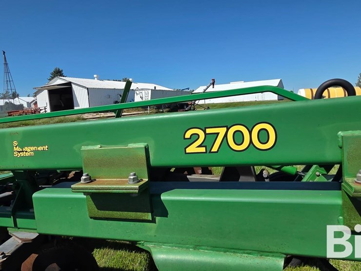2010-john-deere-2700-mulch-ripper-image-12