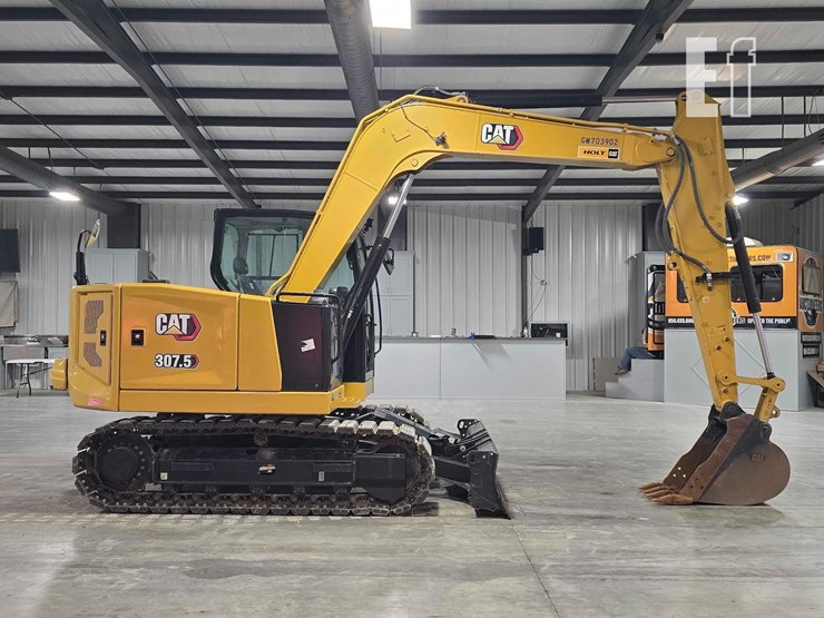 2023-caterpillar-307.5-image-6