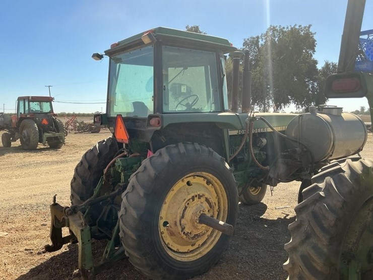 john-deere-4640-tractor,-powershift-image-6