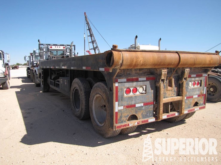 2013-kenworth-t800-t/a-bed-winch-truck-w/lift-axle-image-3