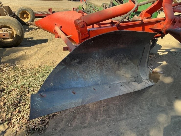 yonkers-johnson-300a-pull-v-ditcher-image-7
