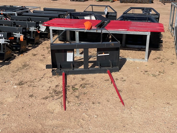 #4099-•-landhonor-bale-spear-frame-attachment-image-13