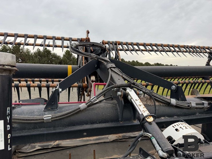 2019-macdon-fd135-draper-header-image-41