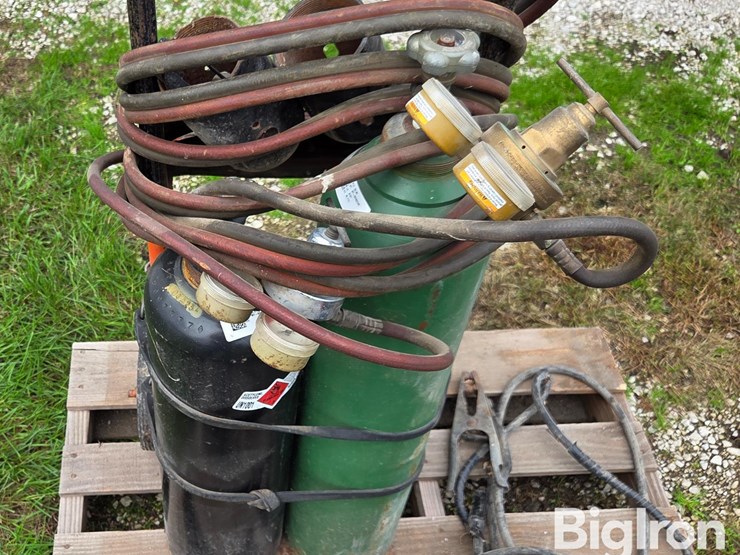 century-235-ac-welder-&-torch-image-9